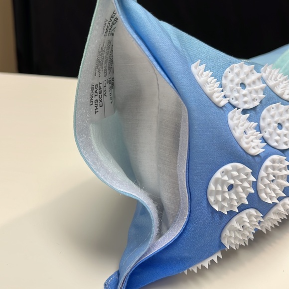 Yoga Wake Up acupressure pillow. - Picture 7 of 9